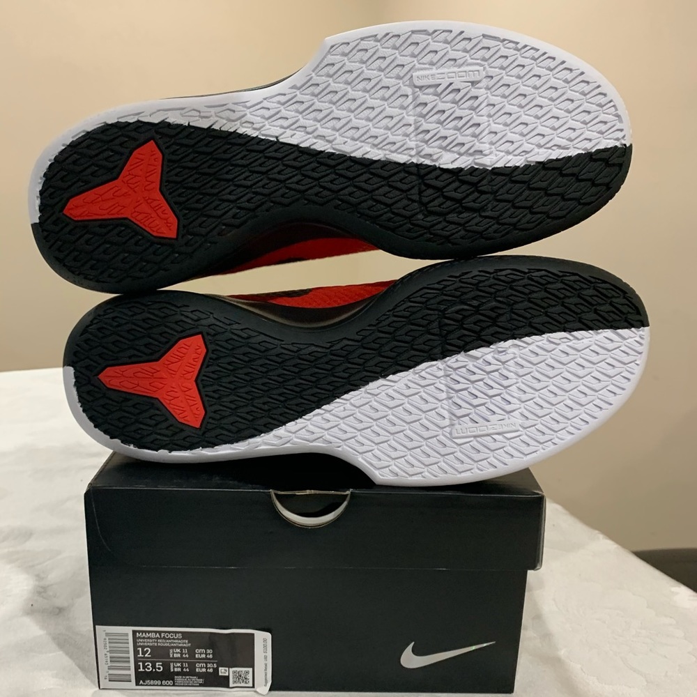 Nike Mamba Focus Kobe Bryant Shoe - Picture 4 of 6